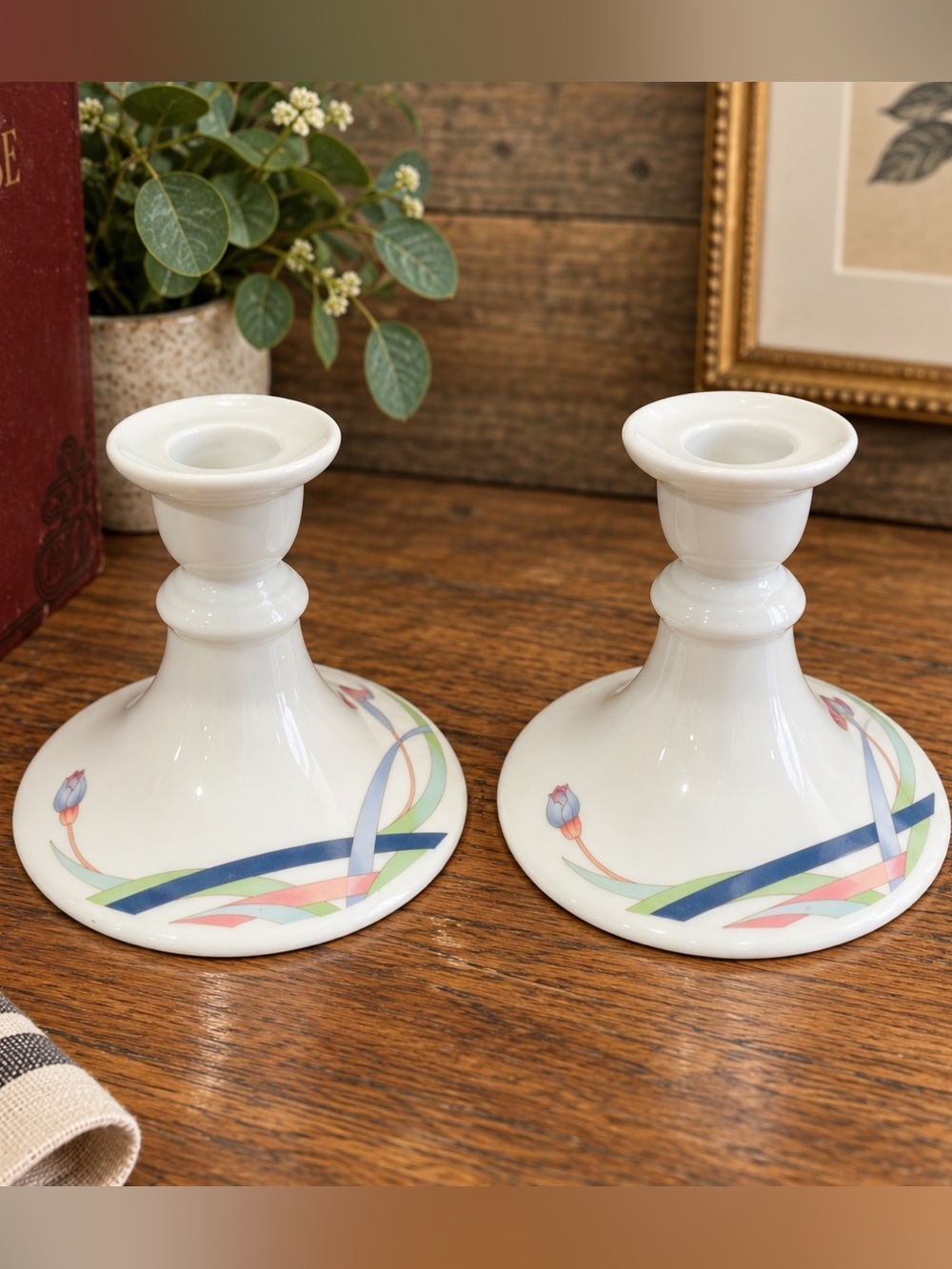 TUSCANY COLLECTION – Set of 2 Porcelain Candle Holders